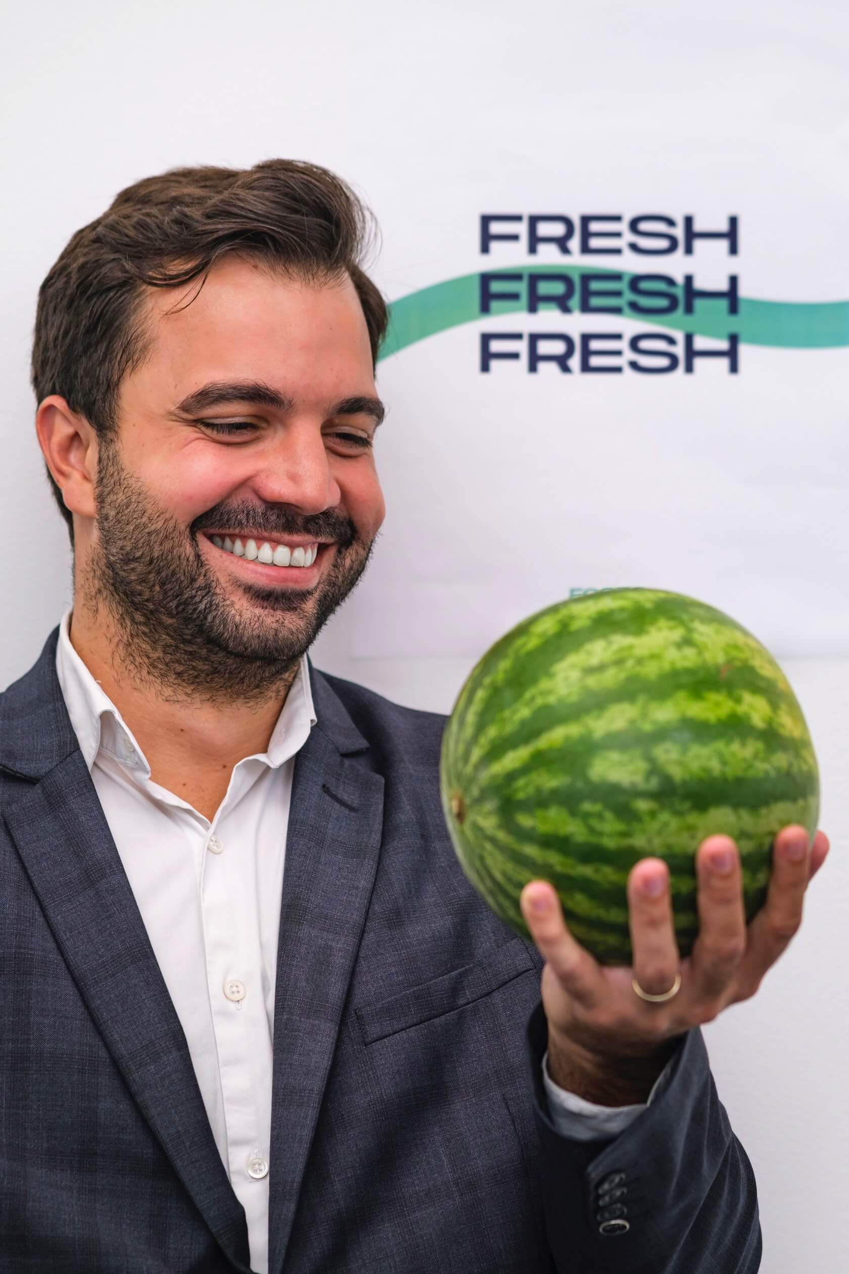 Fozoo-team-member-Pierre-Pereira-da-Silva-melon